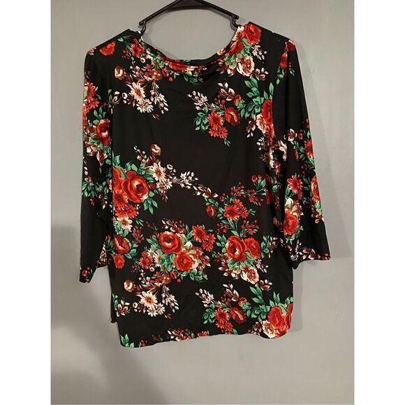 Pioneer Woman Floral 3/4Th Sleeve Top Size Medium - Picture 2 of 4